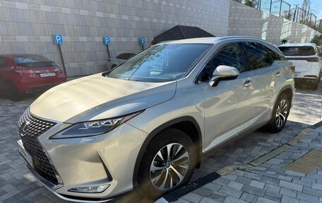Lexus RX IV рестайлинг, 2021 год, 3 950 000 рублей, 2 фотография