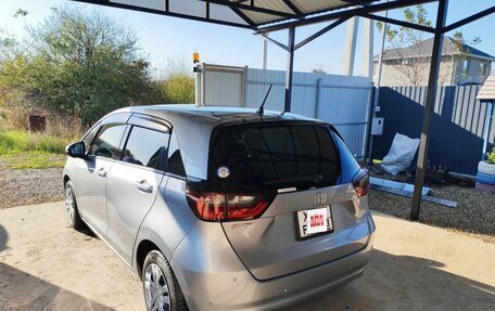Honda Fit, 2021 год, 1 420 000 рублей, 2 фотография