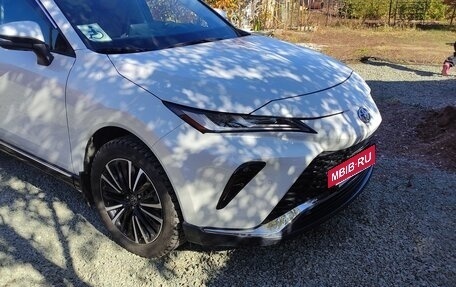 Toyota Venza, 2022 год, 4 200 000 рублей, 4 фотография