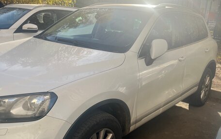 Volkswagen Touareg III, 2014 год, 2 790 000 рублей, 2 фотография