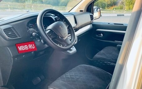Peugeot Traveller I, 2019 год, 3 480 000 рублей, 4 фотография