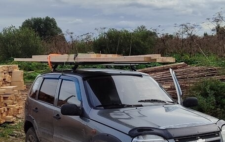 Chevrolet Niva I рестайлинг, 2004 год, 350 000 рублей, 3 фотография
