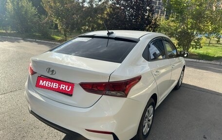 Hyundai Solaris II рестайлинг, 2019 год, 1 050 000 рублей, 4 фотография