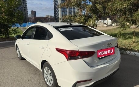Hyundai Solaris II рестайлинг, 2019 год, 1 050 000 рублей, 5 фотография