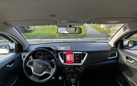 Hyundai Solaris II рестайлинг, 2019 год, 1 050 000 рублей, 10 фотография