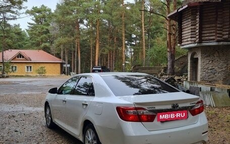 Toyota Camry, 2014 год, 1 650 000 рублей, 4 фотография