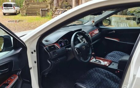 Toyota Camry, 2014 год, 1 650 000 рублей, 7 фотография