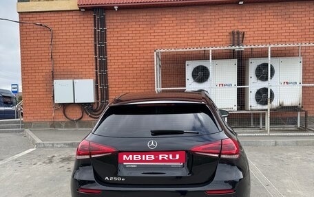 Mercedes-Benz A-Класс, 2020 год, 2 300 000 рублей, 9 фотография