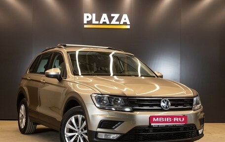 Volkswagen Tiguan II, 2017 год, 1 869 000 рублей, 2 фотография