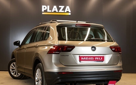Volkswagen Tiguan II, 2017 год, 1 869 000 рублей, 4 фотография