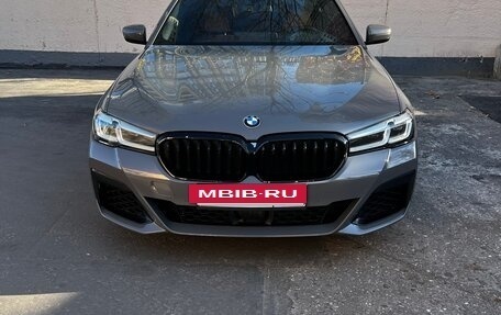 BMW 5 серия, 2020 год, 4 350 000 рублей, 2 фотография