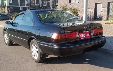 Toyota Camry, 1999 год, 700 000 рублей, 2 фотография