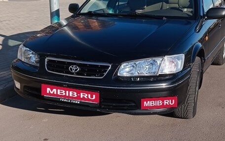 Toyota Camry, 1999 год, 700 000 рублей, 4 фотография
