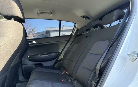 KIA Sportage IV рестайлинг, 2018 год, 2 050 000 рублей, 7 фотография