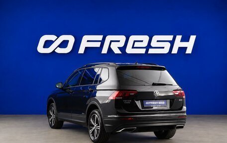 Volkswagen Tiguan II, 2020 год, 2 849 632 рублей, 2 фотография