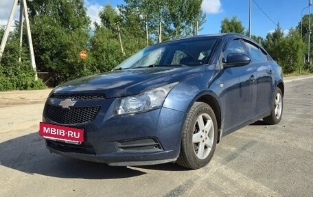 Chevrolet Cruze II, 2011 год, 630 000 рублей, 2 фотография