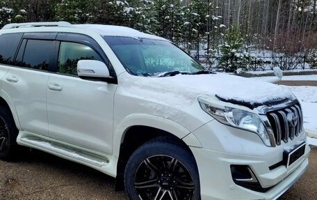 Toyota Land Cruiser Prado 150 рестайлинг, 2014 год, 3 502 000 рублей, 2 фотография