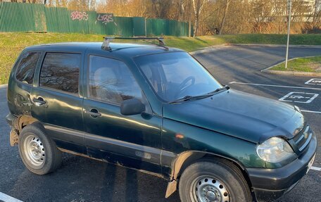 Chevrolet Niva I рестайлинг, 2004 год, 298 000 рублей, 3 фотография