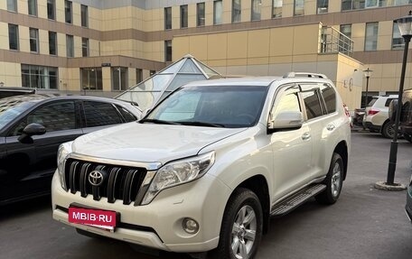 Toyota Land Cruiser Prado 150 рестайлинг, 2016 год, 4 000 000 рублей, 1 фотография