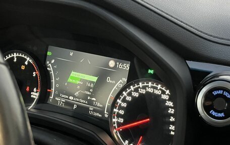 Toyota Land Cruiser, 2021 год, 8 800 000 рублей, 8 фотография