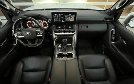 Toyota Land Cruiser, 2021 год, 8 800 000 рублей, 9 фотография