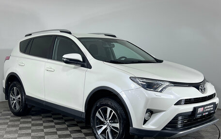 Toyota RAV4, 2017 год, 2 350 000 рублей, 3 фотография
