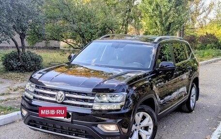 Volkswagen Teramont I, 2018 год, 2 350 000 рублей, 3 фотография