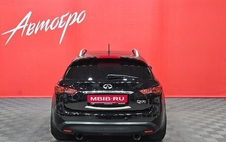 Infiniti QX70, 2017 год, 2 950 000 рублей, 4 фотография