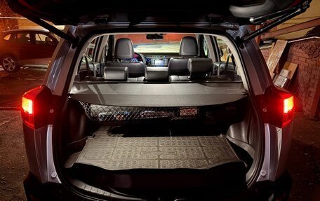 Toyota RAV4, 2013 год, 1 690 000 рублей, 4 фотография