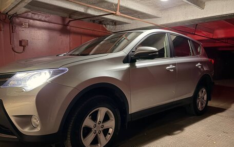 Toyota RAV4, 2013 год, 1 690 000 рублей, 3 фотография