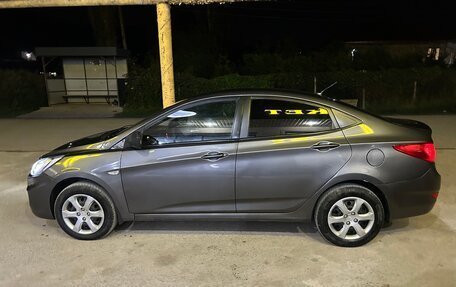 Hyundai Solaris II рестайлинг, 2013 год, 470 000 рублей, 2 фотография