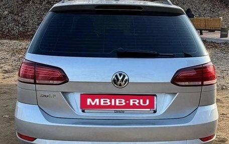 Volkswagen Golf VII рестайлинг, 2019 год, 1 580 000 рублей, 3 фотография
