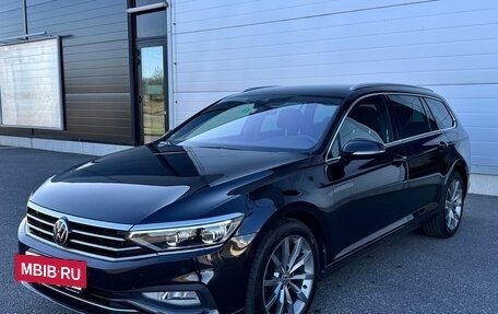 Volkswagen Passat B8 рестайлинг, 2022 год, 2 590 000 рублей, 3 фотография