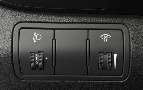 Hyundai Solaris II рестайлинг, 2011 год, 639 000 рублей, 8 фотография
