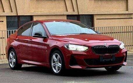 BMW 1 серия, 2022 год, 1 790 000 рублей, 2 фотография