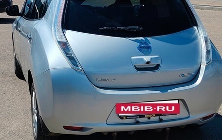Nissan Leaf I, 2016 год, 1 000 000 рублей, 3 фотография
