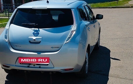 Nissan Leaf I, 2016 год, 1 000 000 рублей, 4 фотография
