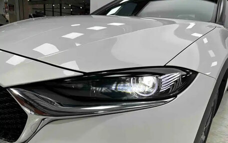 Mazda CX-4, 2023 год, 1 800 000 рублей, 4 фотография