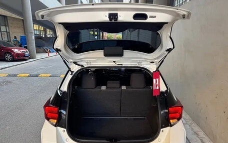 Toyota Yaris XP150 рестайлинг, 2023 год, 1 177 123 рублей, 9 фотография
