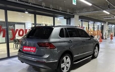 Volkswagen Tiguan II, 2020 год, 2 650 020 рублей, 4 фотография