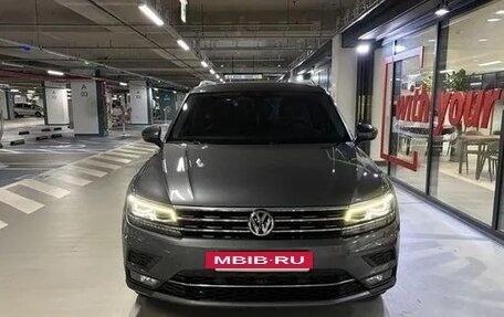 Volkswagen Tiguan II, 2020 год, 2 650 020 рублей, 2 фотография