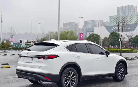 Mazda CX-4, 2023 год, 1 549 555 рублей, 4 фотография