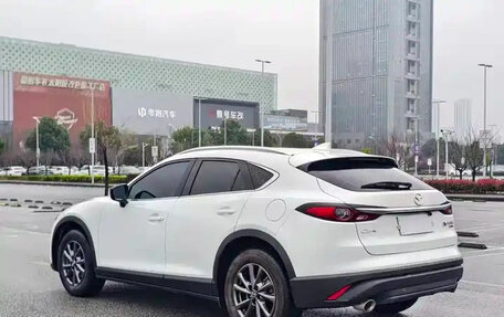 Mazda CX-4, 2023 год, 1 549 555 рублей, 6 фотография