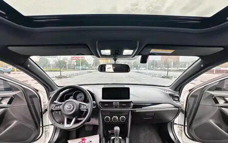 Mazda CX-4, 2023 год, 1 549 555 рублей, 9 фотография