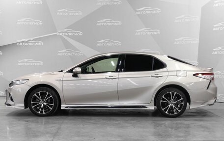 Toyota Camry, 2019 год, 2 640 000 рублей, 2 фотография