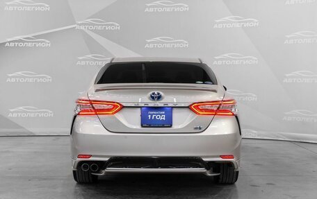 Toyota Camry, 2019 год, 2 640 000 рублей, 4 фотография