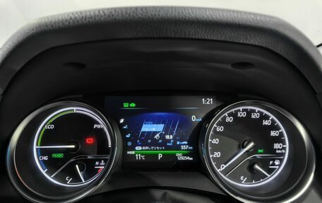 Toyota Camry, 2019 год, 2 640 000 рублей, 10 фотография