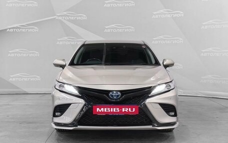 Toyota Camry, 2019 год, 2 640 000 рублей, 8 фотография