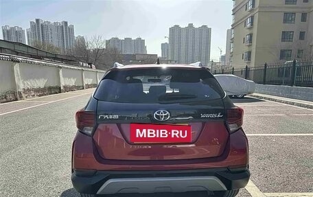 Toyota Yaris Cross, 2022 год, 1 276 000 рублей, 5 фотография