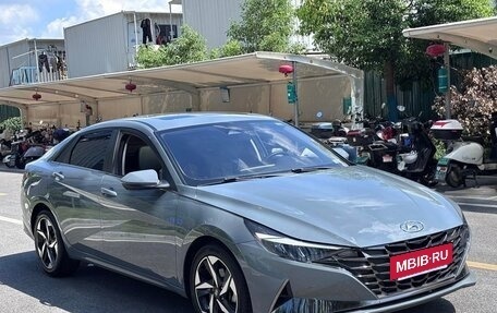 Hyundai Elantra, 2023 год, 1 490 000 рублей, 3 фотография
